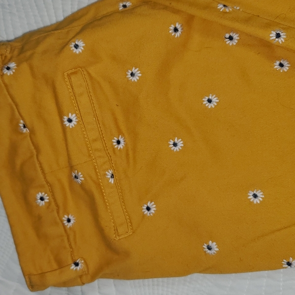 Old Navy pixie pants sz 8 - Picture 2 of 4